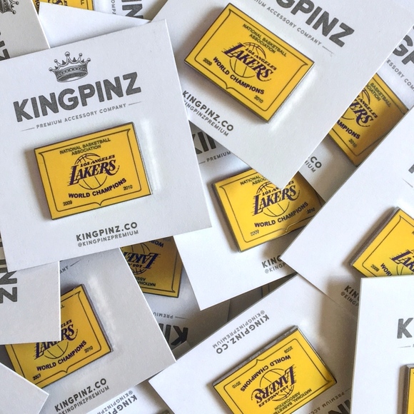 Lakers Championship Banner Lapel Pin - Picture 2 of 3